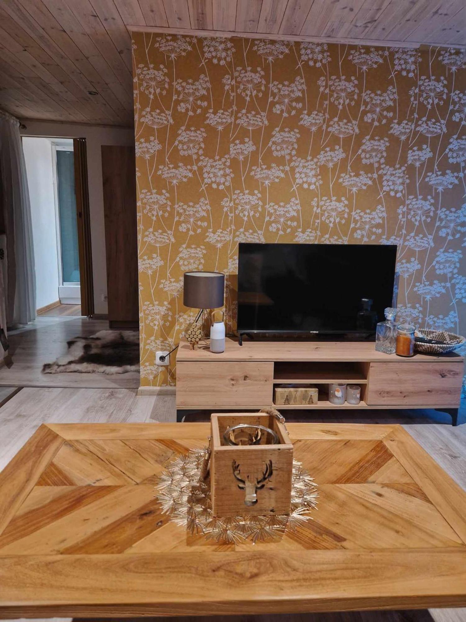 Chata Jeleni Drevenice S Vlastni Virivkou Horni Halze Buitenkant foto